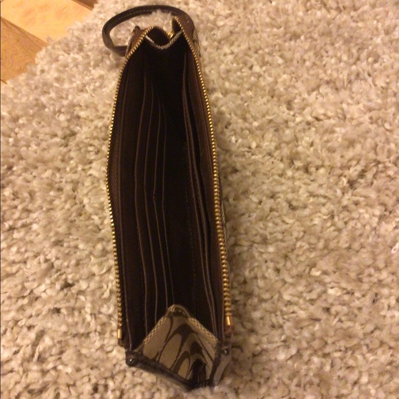 Coach Signature Stripe Zippy Wallet - Picture 4 of 4